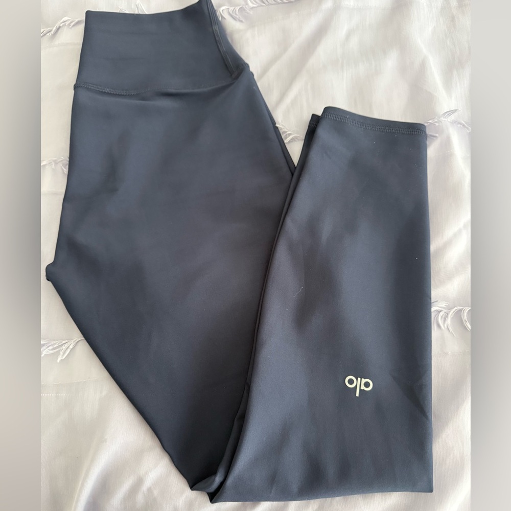 ALO Yoga Charcoal Leggings